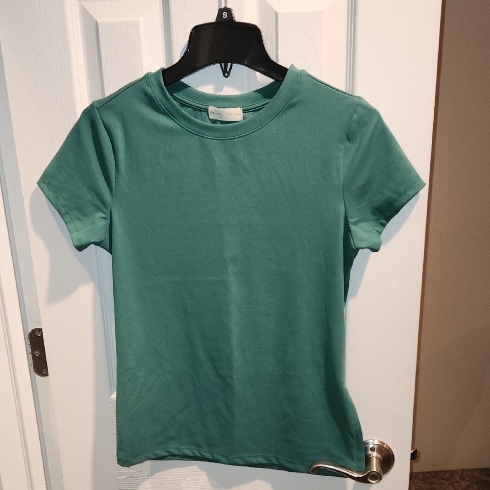 Elegant Green Women's Short Sleeve Top